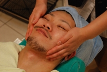 リフトアップエッセンスミルク