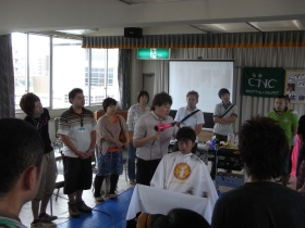 サロンヘアー
