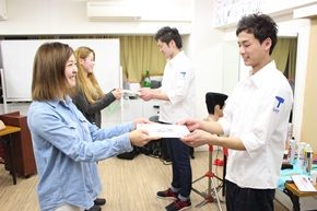 受け渡し