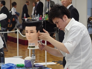 笹岡健人